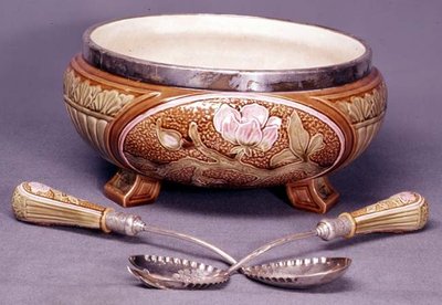 Wedgwood Maiolica salad bowl, spoon and fork, c.1880 by English School